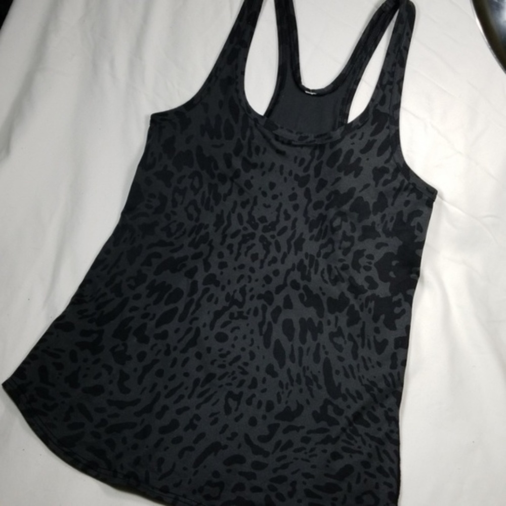 Lululemon black Cheetah print top